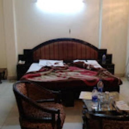 Hotel Punjab , Szaharanpur Kültér fotó