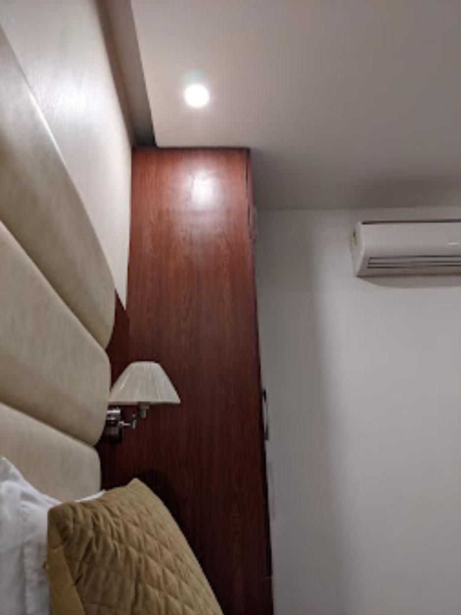 Hotel Punjab , Szaharanpur Kültér fotó