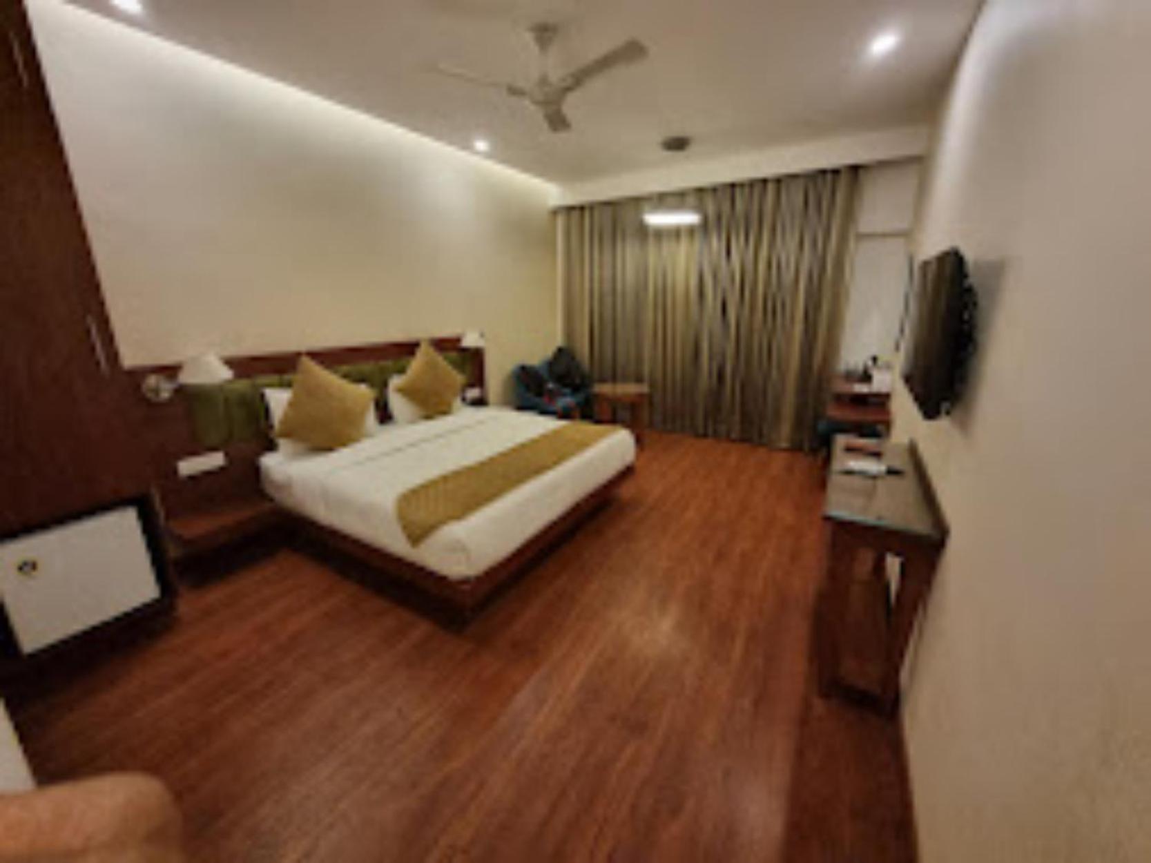 Hotel Punjab , Szaharanpur Kültér fotó